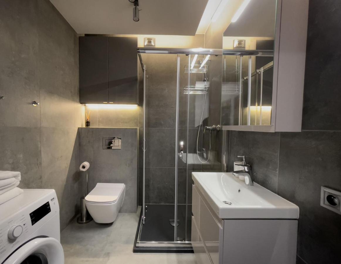Urban Apartments Premium, Opolska 10 No 90, 2 Free Garages, Self Check-In คาโตวีตเซ ภายนอก รูปภาพ