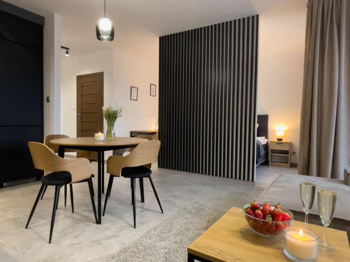 Urban Apartments Premium, Opolska 10 No 90, 2 Free Garages, Self Check-In คาโตวีตเซ ภายนอก รูปภาพ