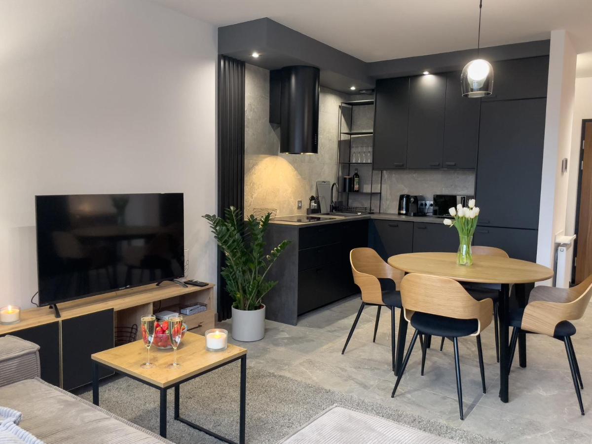 Urban Apartments Premium, Opolska 10 No 90, 2 Free Garages, Self Check-In คาโตวีตเซ ภายนอก รูปภาพ